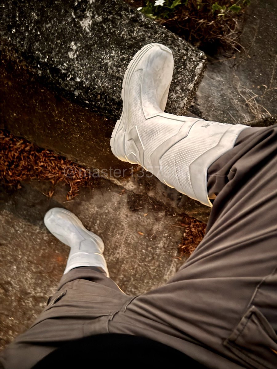 戶外髒雨鞋 tweet media