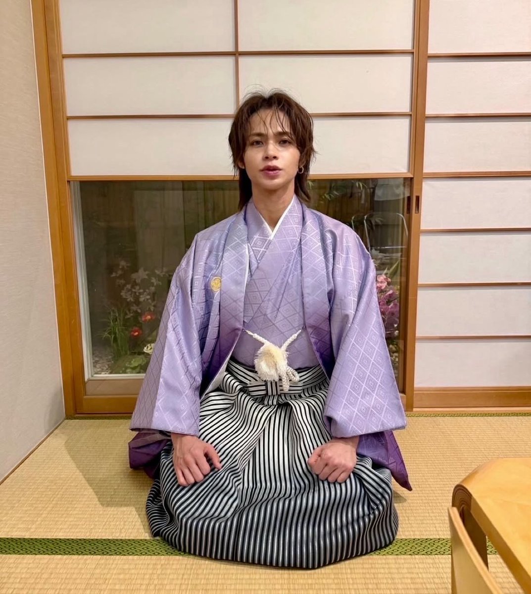 KAT-TUNの上田くんが着てた袴、俺が成人式で着たものと全く同じで横転
