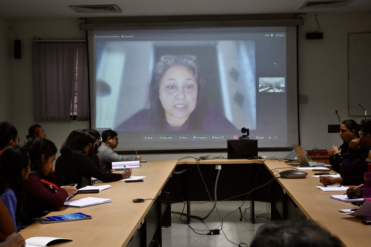 hss_grm's tweet photo. Dr Anamika Barua’s insightful session on ‘From Idea to Funded Proposal: Writing for PhD, Postdoc and Fellowship Applications’ witnessed a full house. We thank Professor Barua and everyone who attended it! ✨ 

#workshop #grm2026 #graduateresearchmeet #iitg https://t.co/aBOeIOzZLA