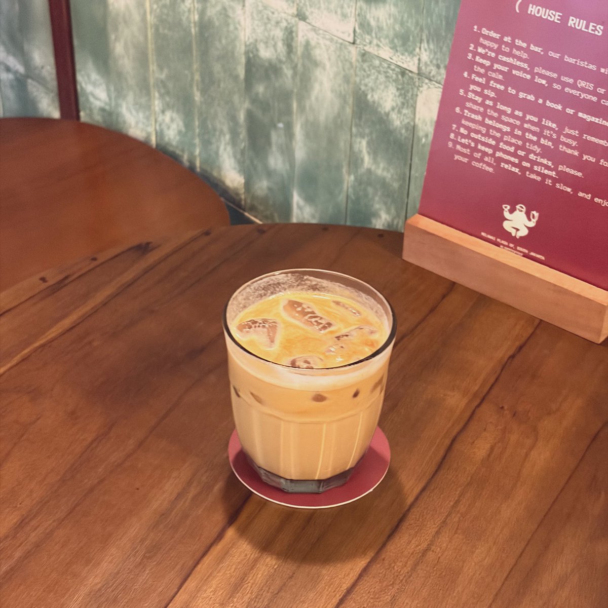 nicodeans's tweet image. thanks tiktok nemu kedai kopi intovert friendly di blok m