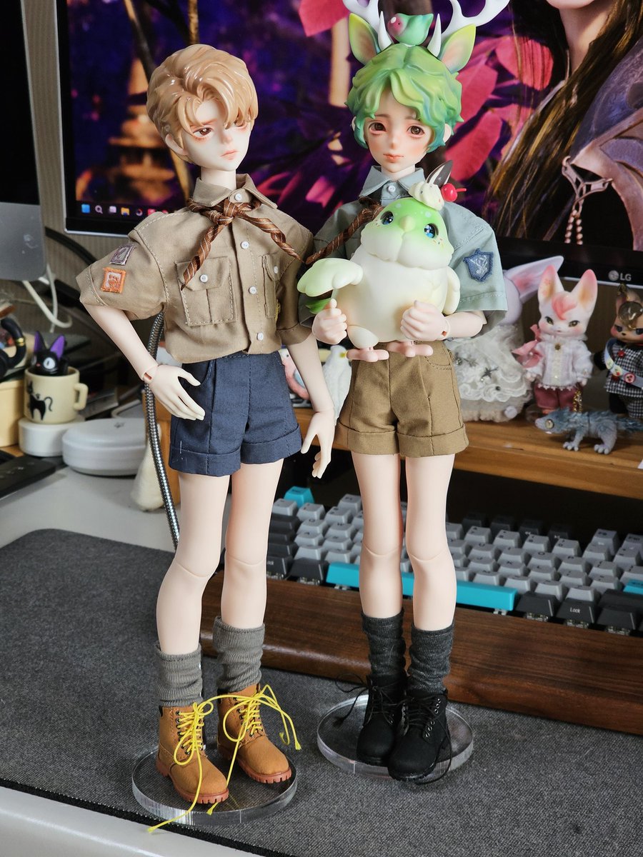 으아앙 드디어 오매불망 기다린 밤비가 도착했다!🦌
퍼스트 밤비 유영이랑 아르고 한결! 
주력은 축생이지만 앤캐를 사람으로 구현하는 것도 정말 만족스럽다! 특히 디어라인은 사이즈도 조형도 바디라인도 너무너무 취향이라 행복해🥹💚
#ProjectDelta #flyingbanana