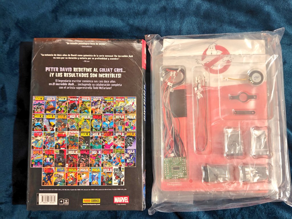 #viernesdecomics #toñolandcomics <a href="/PaniniComicsMx/">Panini Cómics México</a> #ecto1