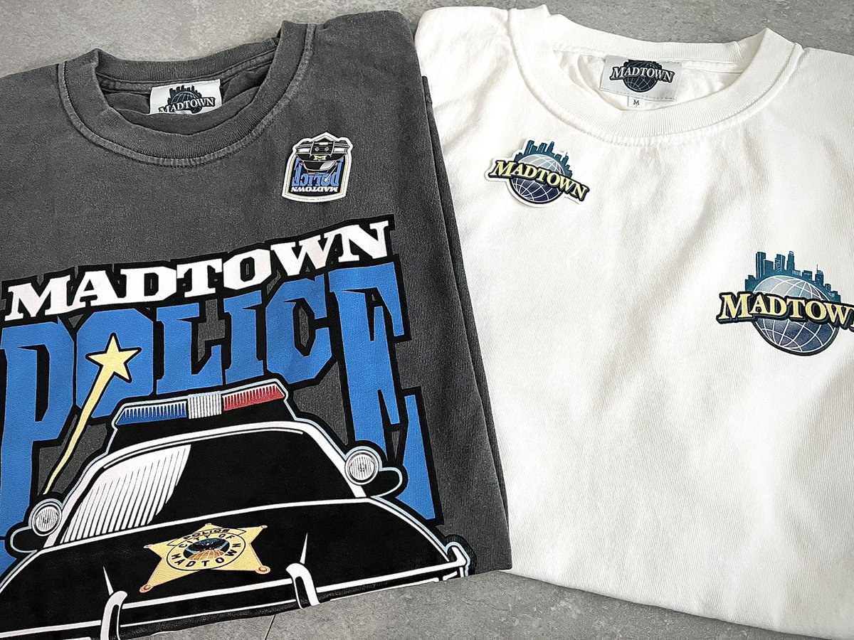 MADTOWNのTシャツとステッカー届いてた ポリスデザインめちゃ良い