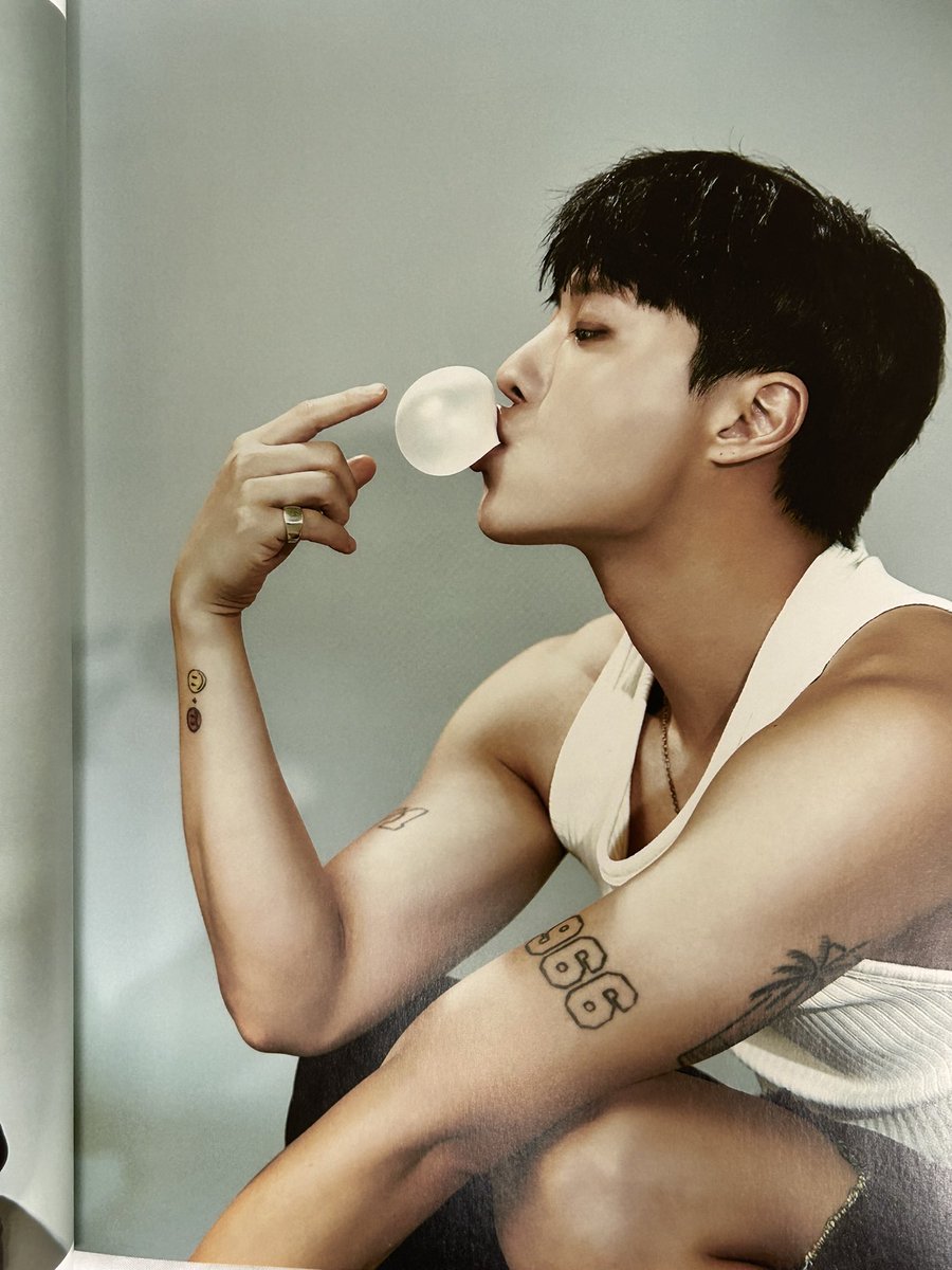 _pujadnwm's tweet image. Cho Seungyoun and his biceps brachii ...lethal package 🔥
#WOODZ #조승연 #우즈