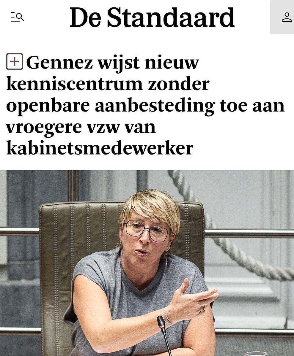 (Voice over) Vandaag in “Op de rooster”. Caroline. Zal ze, zoals Petra gisteren, toch het hoofd boven water kunnen houden? De dag zal het ons leren.
