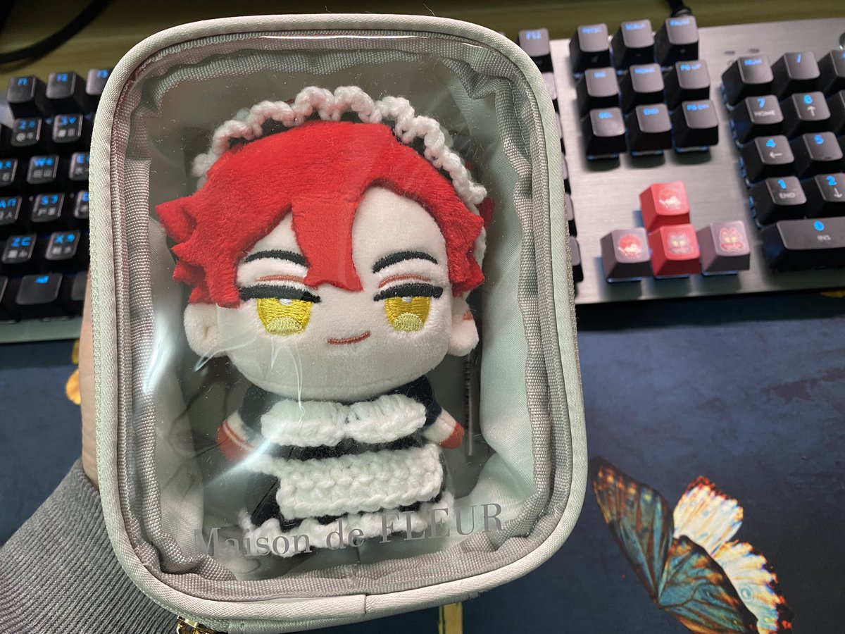 老大終於有個遮風避雨的地方了 小八的女僕裝真的好適合好可愛🥰