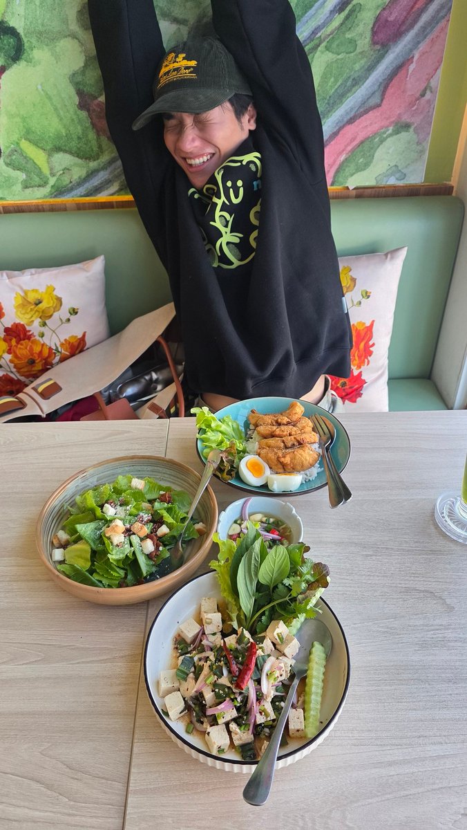 new_thitipoom's tweet image. บอกขอHealthy