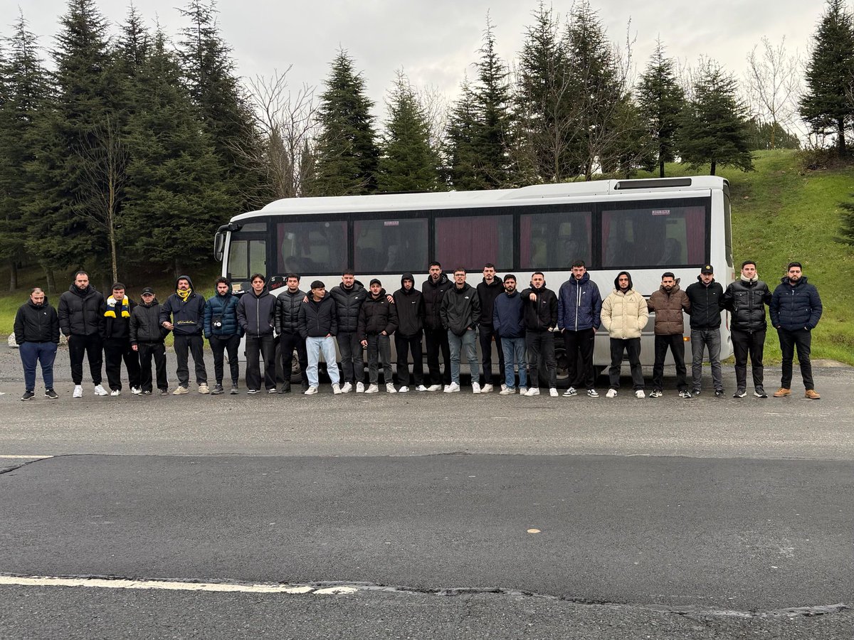Fenerbahçe'mizi desteklemek için  Olimpiyat yolundayız.

#UNIGFB