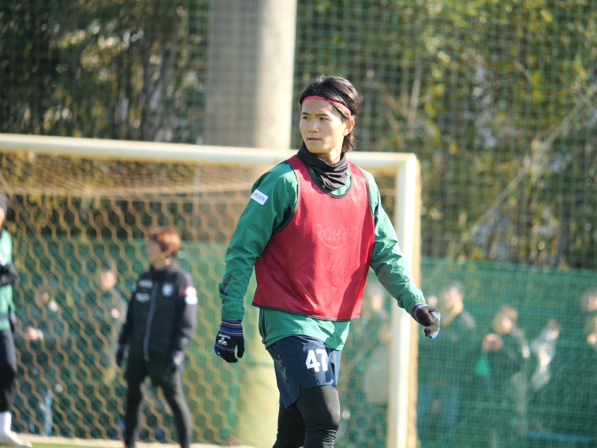 1/10 Training ゲーム形式を含む2時間のハードトレーニング⚽ 大阪での