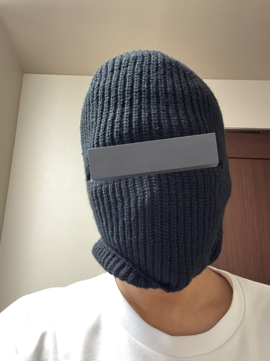 04_shota____'s tweet photo. ニット帽買ったけどデカすぎて今これ https://t.co/AOA1I5dIg0