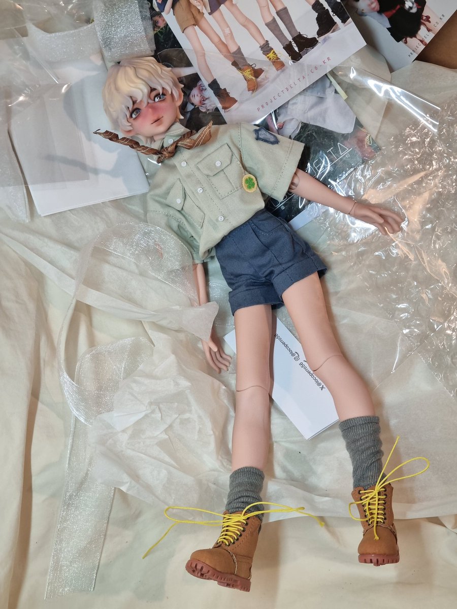 너무너무 귀엽다.... 환영이야 밤비🥰🥰🥰 메이크업과 헤어 도색 선택도 최고였다... 너무 잘 어울려! 
#프로젝트델타 #projectdelta