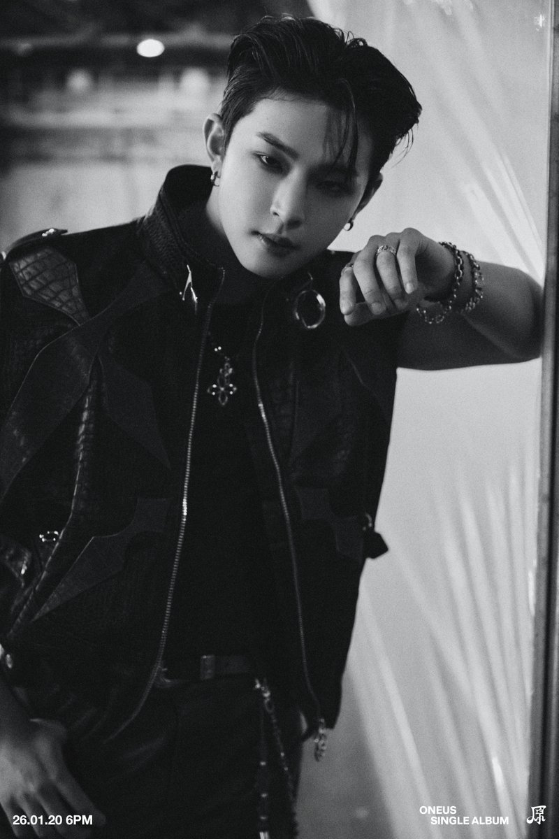 official_ONEUS's tweet image. [#원어스]

SINGLE ALBUM [原] 

🎇 SOLO CONCEPT PHOTO #2 🎇
🔥 LEE DO 🔥

2026.01.20 6PM (KST) RELEASE✔

#ONEUS #原 #Grenade 
#이도 #LEEDO