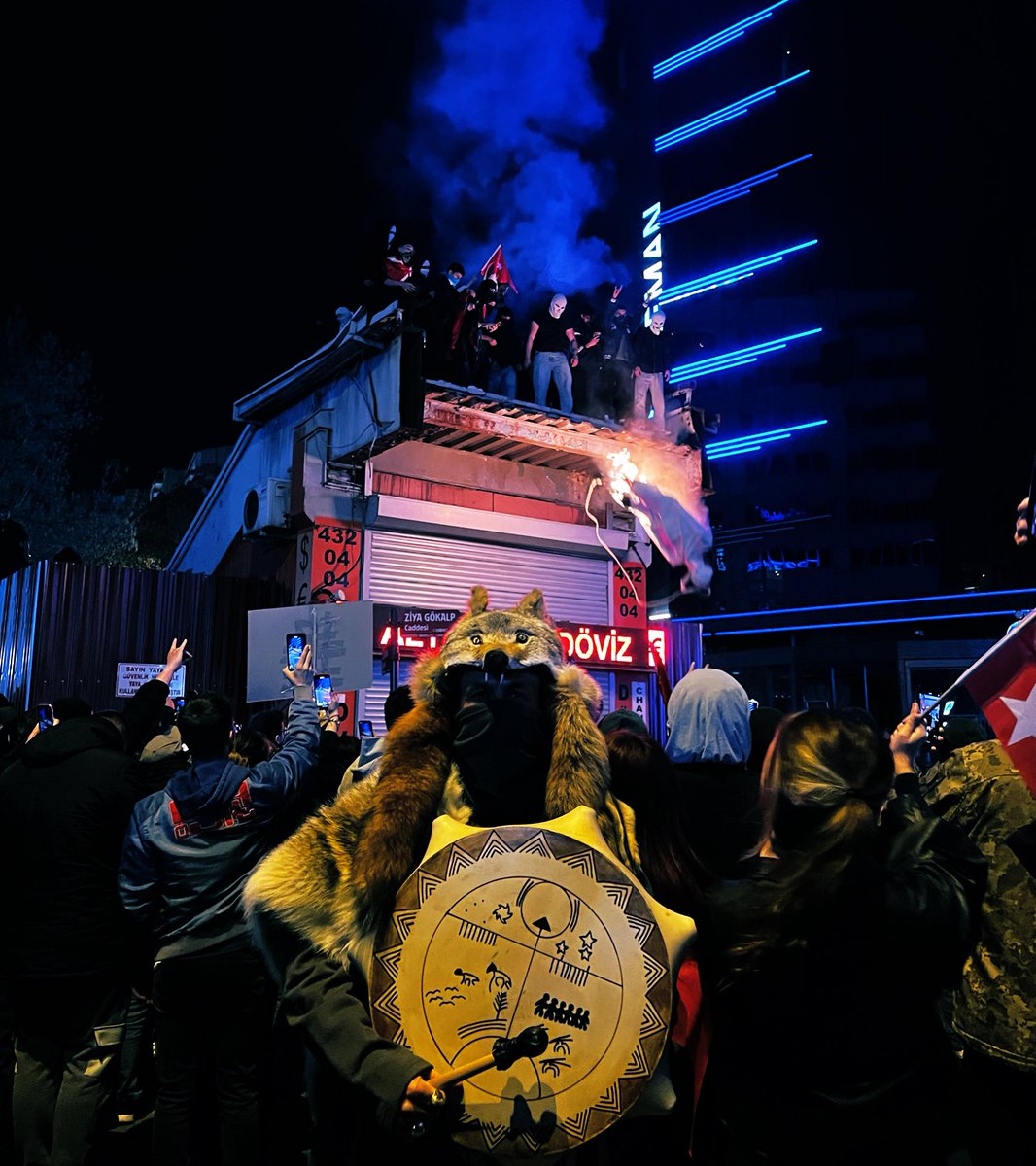 Toplum Çalışmaları Enstitüsü Raporu:

"Eğitim oranı arttıkça Türk milliyetçiliği artıyor."