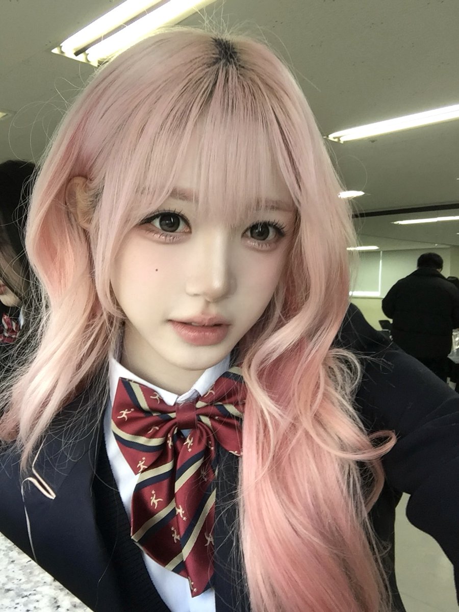 triplescosmos's tweet image. 지금까지 3학년 1반 10번 김채원이었습니다

#tripleS #트리플에스 #トリプルS
#トリプルエス #トエス
#ChaeWon #채원 #チェウォン