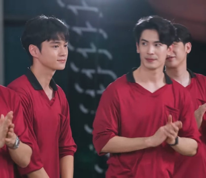 MMcuu_724's tweet image. น้องใหม่ค่ายBOC ห่างกัน19ปีเอง