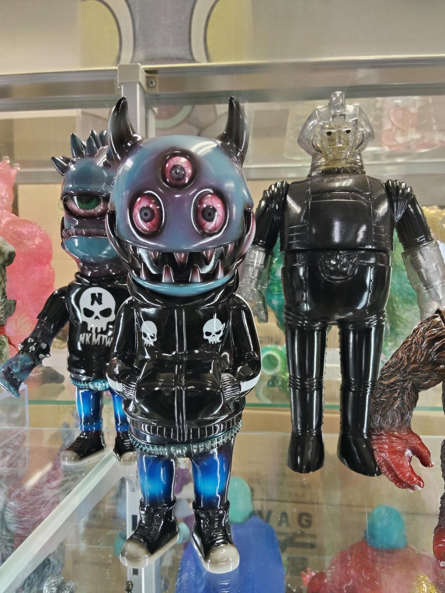 カウントダウン通販でgetしたバルタン星人 ゲーミングを受取にoneup