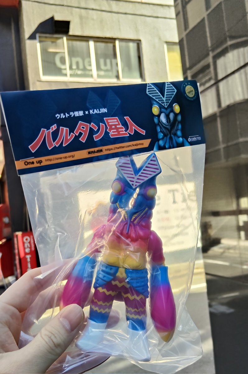 KAIJIN x One up バルタン星人　ゲーミング カウントダウン通販でgetしたバルタン星人 ゲーミングを受取にoneup