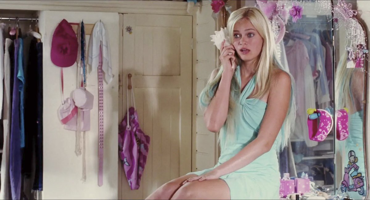 dreamyyarchive's tweet image. i still want to be her &amp;lt;3 🧜🏻‍♀️