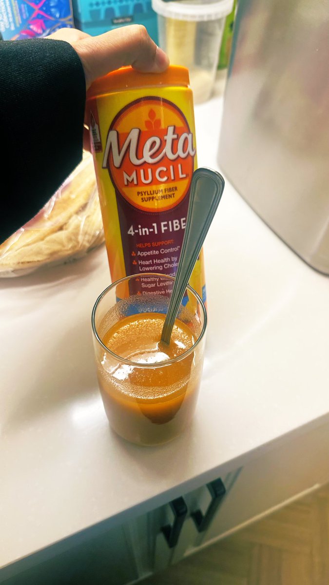 MishalAlShowair's tweet image. راحة القولون تبدأ بجرعتك اليومية من الألياف… خلها أول وجبة في يومك ☀️