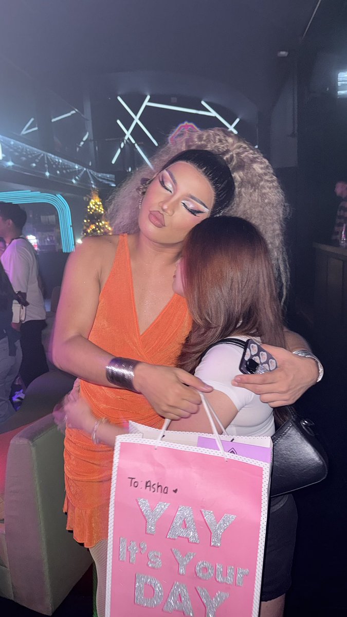 nicole 🍓 tweet media