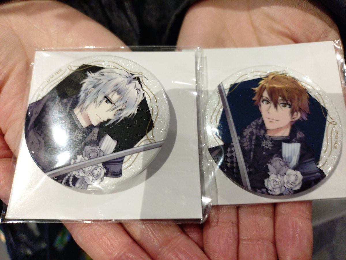 交換】アイドリッシュセブン アイナナ 10周年 缶バッジ 譲)楽、龍之介