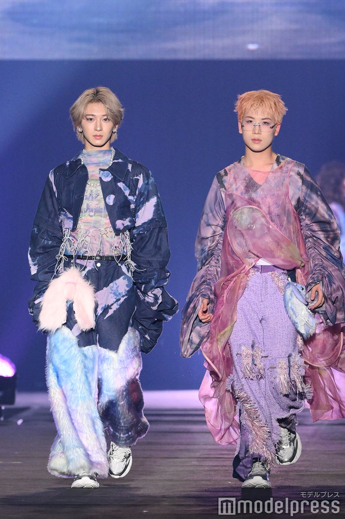 【🩷TGC しずおか 2026🍵】

MAZZEL・NAOYA＆HAYATO
初ペアランウェイで笑顔封印✨️

ウィンク&amp;メガネずらしにファン悶絶

🔻さらに写真を見る
mdpr.jp/news/4711104

#TGCしずおか #マーゼル <a href="/mazzel_official/">MAZZEL</a>