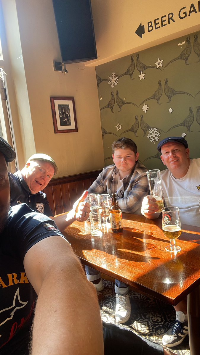 Leonlufc77 tweet media