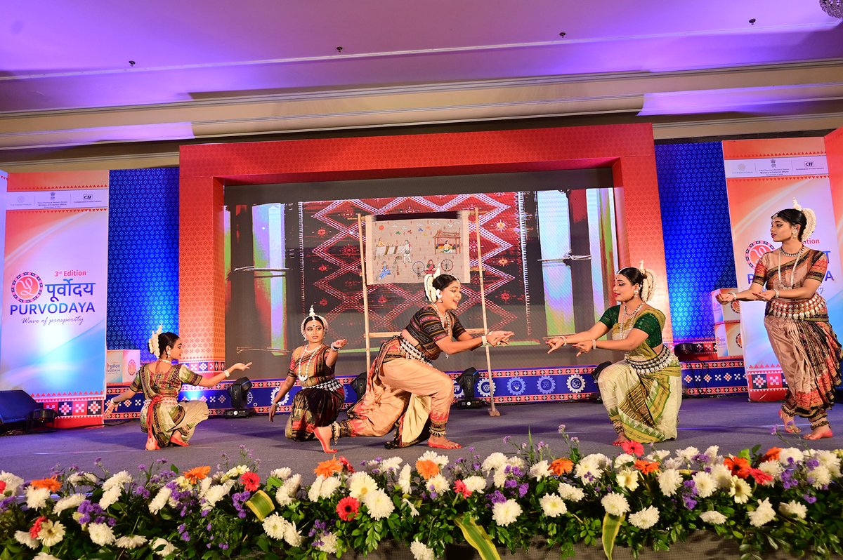 TEFIndia's tweet photo. Glimpses from the cultural programme at Purvodaya Perspectives 2025, highlighting the region’s rich cultural traditions alongside policy dialogue.

#Purvodaya2025 #CulturalExchange #IndoPacific https://t.co/v22m8XCKSe