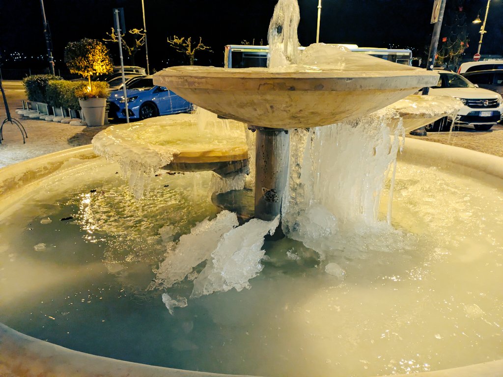 La fontana di Argegno ieri sera 😍