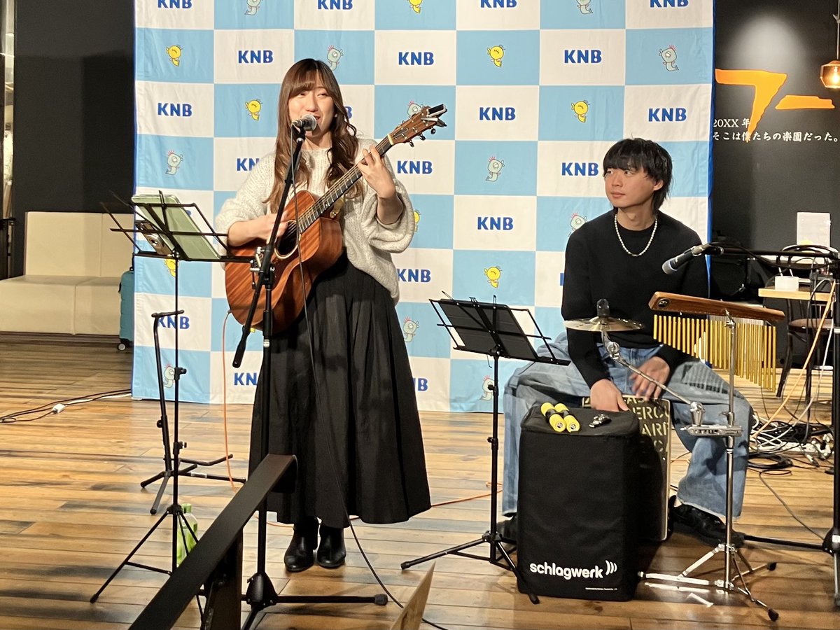 【#オープンマイクとやま】

ただいまリハーサル中！

#KEITO さんのエモーショナルな歌声を聴いてください！

#マリエとやま FOO＆HŌŌ presents オープンマイクとやま

スペシャルライブは

本日1/10土　18:00から！

#knb