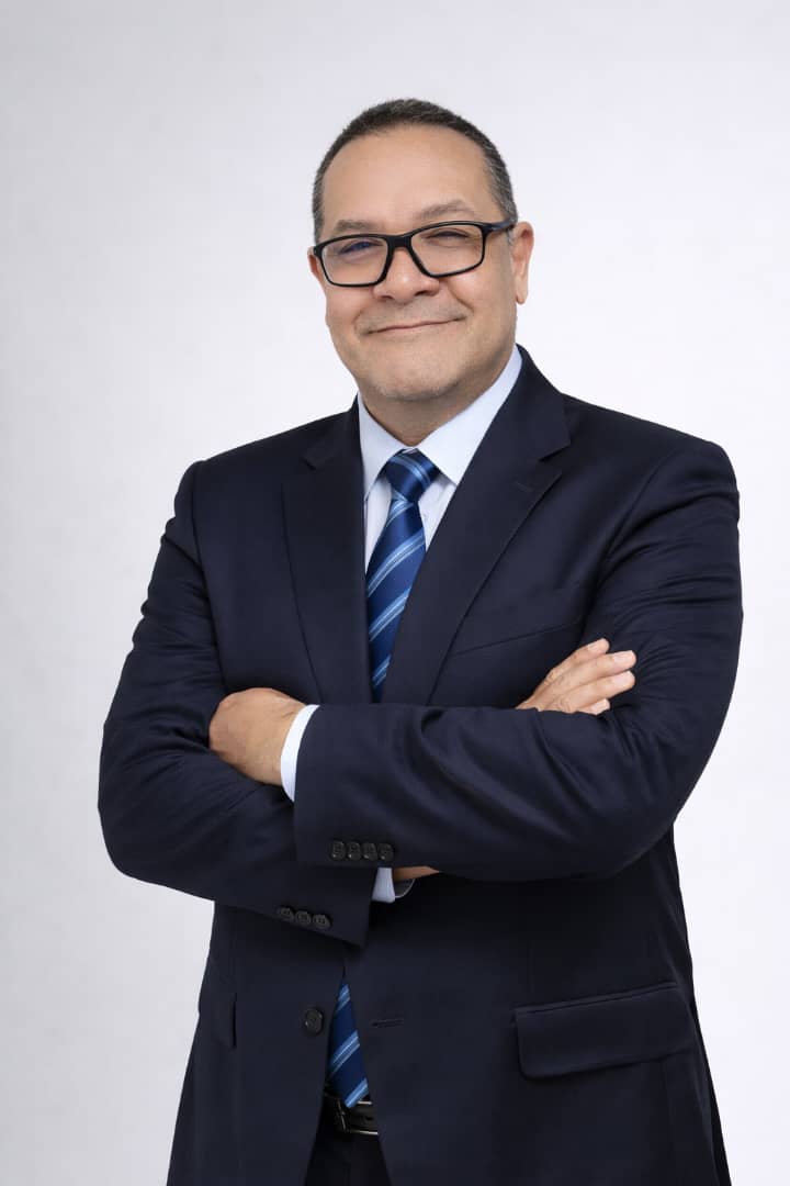 Adolfo Ruiz Hernández. Modificador Conductual