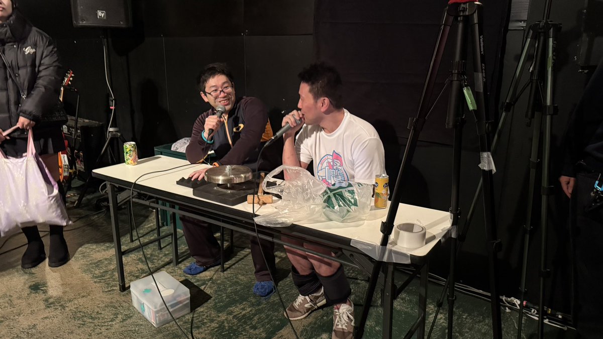 VoicexV's tweet photo. オープンしてます！
さぁ、盛り上がっていきましょー！ https://t.co/Dh7EuAgPdX