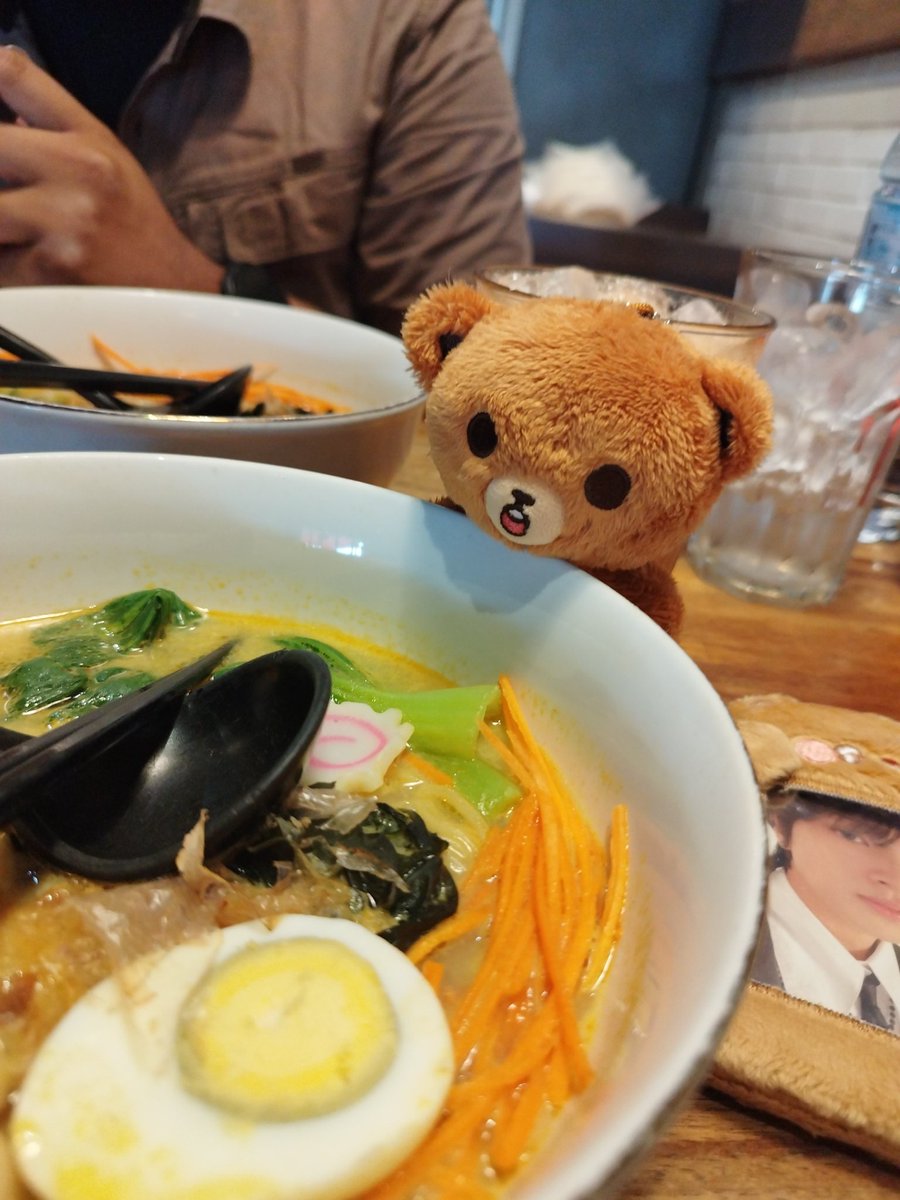 Nadine 🐻 tweet media