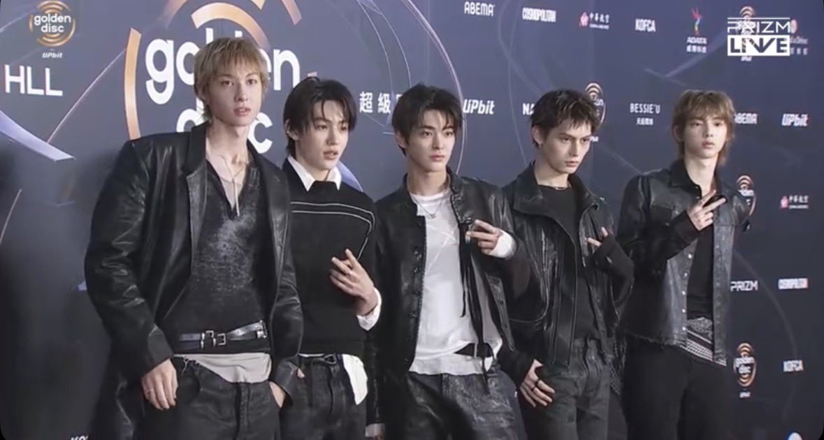 cortiskive's tweet image. CORTIS at the GDA red carpet!

#CORTIS_40thGDA
#코르티스_골든디스크어워즈
#CORTIS #코르티스