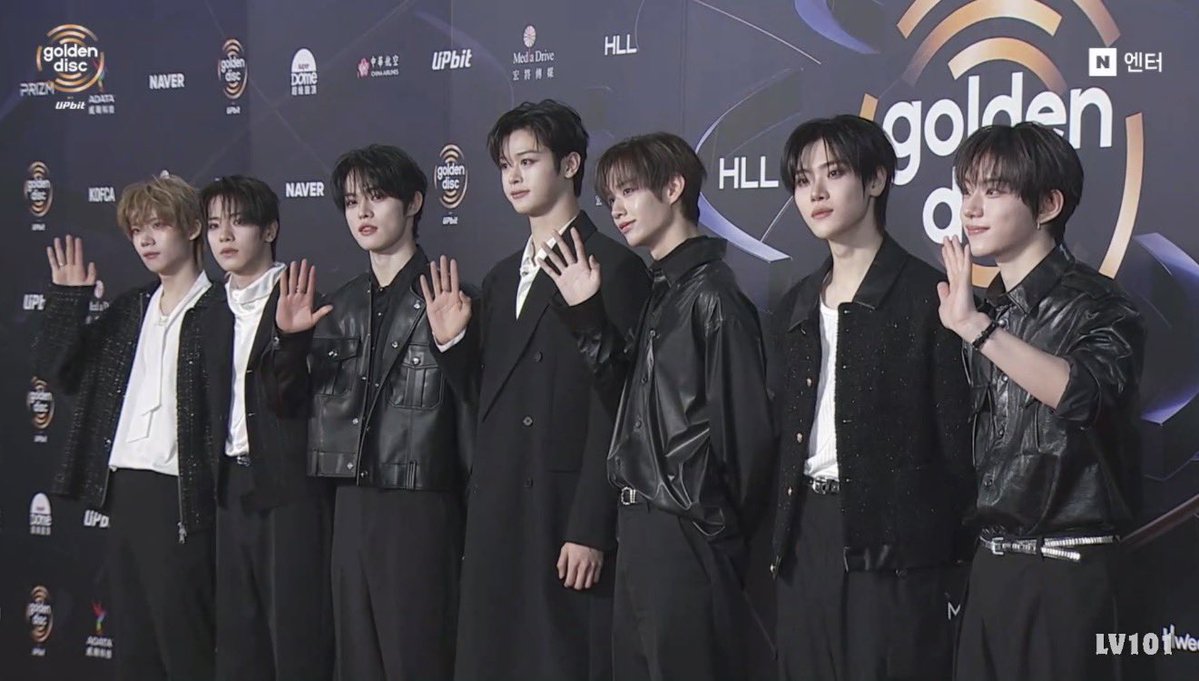 cye_base's tweet image. CLOSE YOUR EYES on the red carpet at The 40th Golden Disc Awards 2026.