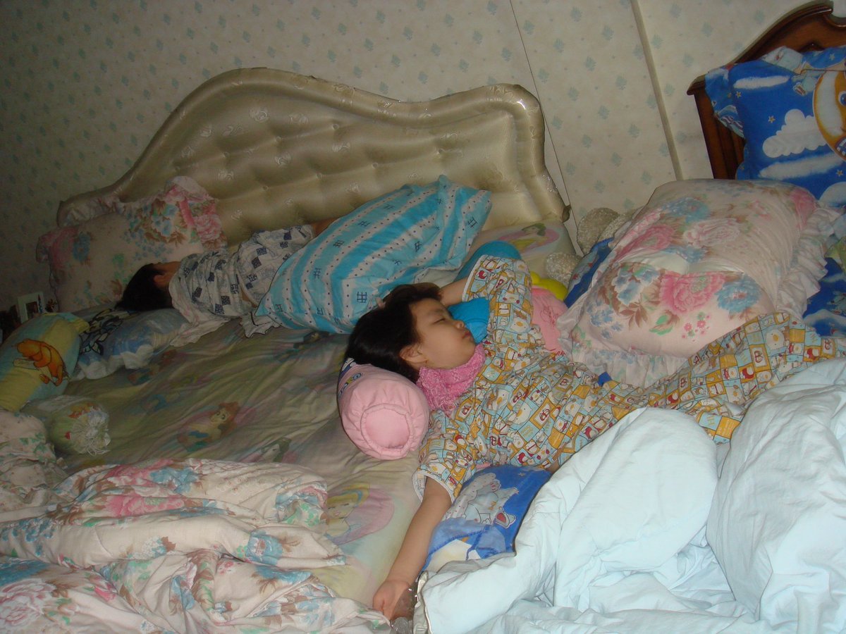 นอนแซ่บรับวันเด็กกกก👧🏻👦🏻