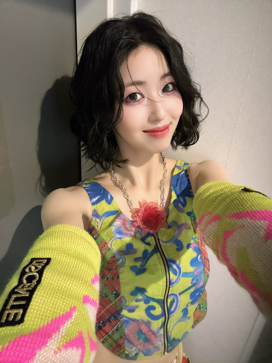 IS:SUE (@issue_is_coming) / Highlights / X