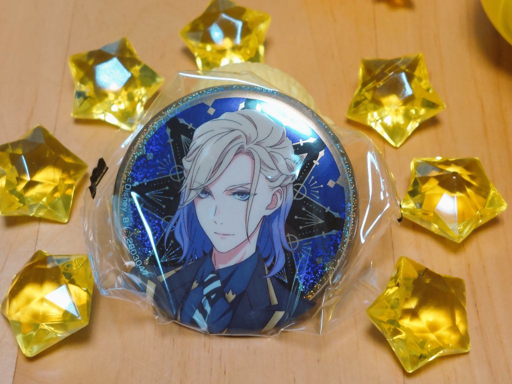 こちらは顔の良すぎるヴィル先輩🌟