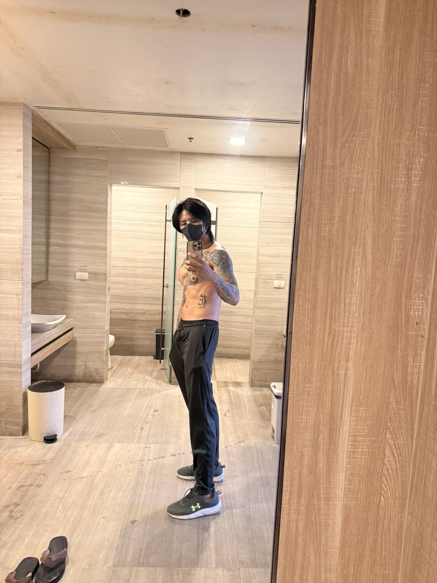 ก่อนไปต่างประเทศ ควรทำหน้าไม่น้อยกว่า 2 สัปดาห์ เพื่อให้หน้าเข้าที่  บางคนทำก่อนไปไม่กี่วัน อย่างฉีดหน้าเงี้ย ไปถึงยิ้มไม่ได้หน้าตึงเหมือนโดนดึงหน้าตลอดเวลา  แล้วหุ่นก่อนสงกรานต์ ถ้าเอาจริงๆ ต้องเตรียมตั้งแต่ช่วง ตุลา แล้วเว้นเที่ยวปีใหม่ 4 วัน กลับมาเข้ายิมต่อเลย ทันแน่