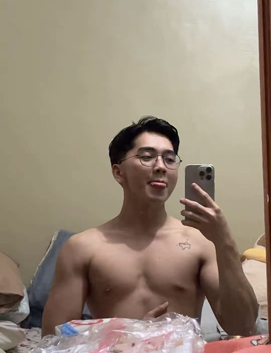 channotchan5's tweet image. i got a haircut today!