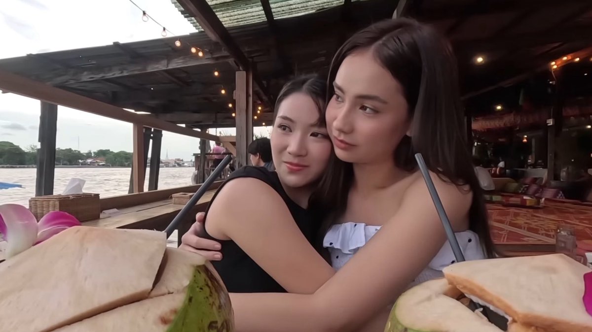 ใครจะไปคิดว่าเด็กสองคนนี้ โตมาจะเป็นคนที่พวกเรารักขนาดนี้ สุขสันต์วันเด็กงับ
#GinJay