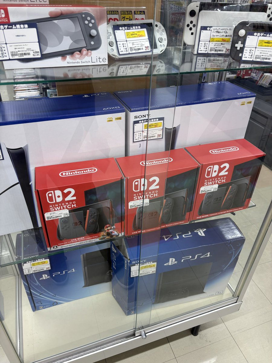 売切れました！のえる様ありがとうございます。 中古に流れてきてるねぇ。