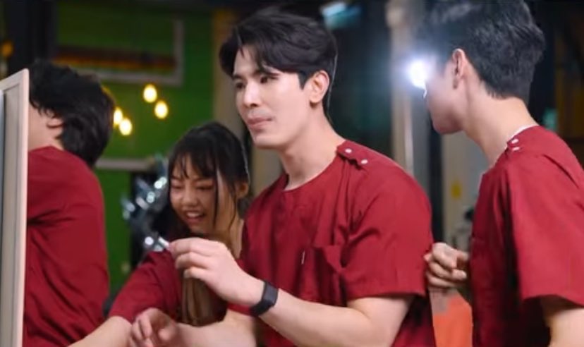 iamisus's tweet image. กรมราชทัณฑ์ BOC กำหนดวันให้ญาติเข้าเยี่ยมแล้วนะคะ สำหรับประชาชนที่ได้แจ้งความประสงค์ติดต่อไว้ ห้ามพกสิ่งของเข้าเรือนจำค่ะ แล้วที่ข้อมือพี่สนยิ่งเหมือนกำไล em อ่ะจะบ้า 5555555 #beongame