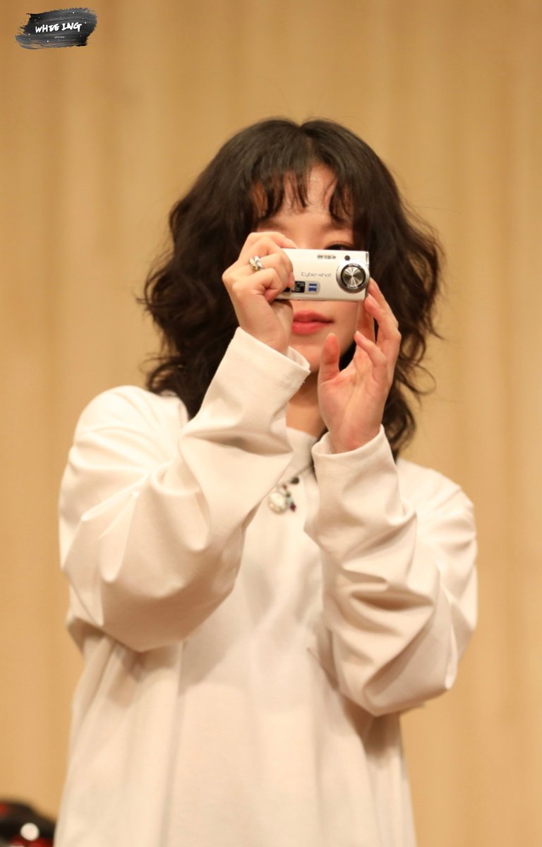 260110 사운드웨이브 휘인 시그팬싸 프리뷰

너무 귀여우어어어어ㅓㅓㅓㅓ

#마마무 #휘인 #Wheein