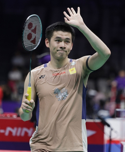 🇹🇭Kunlavut Vitidsarn finally made into his first ever Super 1000 final after 18 previous events! 😄