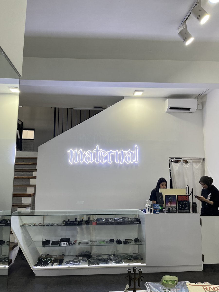 jess tweet media