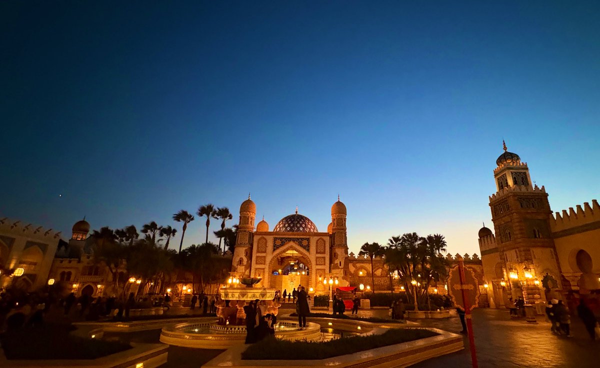 夜のアラビアンコースト美しすぎる