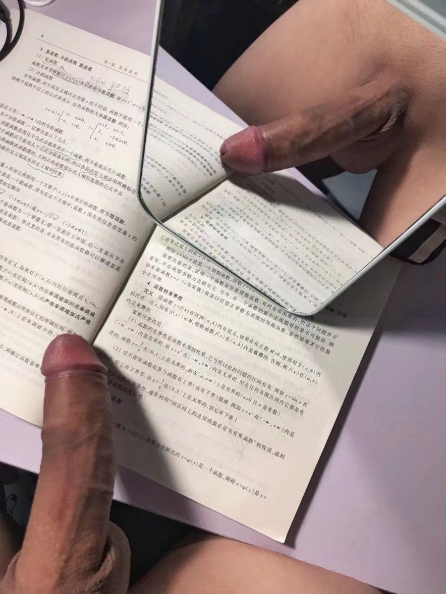 Aron tweet media
