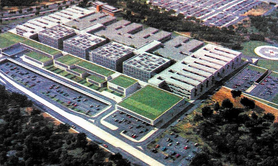 PRESS_ALGARVE's tweet photo. NOVO HOSPITAL CENTRAL DO ALGARVE -CONSTRUCÇÃO APROVADA – PARA FUNCIONAR EM 2031 – ATRAVÉS DE UMA PPP -Depois de apresentada há 20 anos pelo então primeiro ministro José Sócrates, até com lançamento da 1ª pedra, foi esta sexta-feira aprovada a sua construcção pelo Governo-F1ºPrj https://t.co/SwiyroV5WG