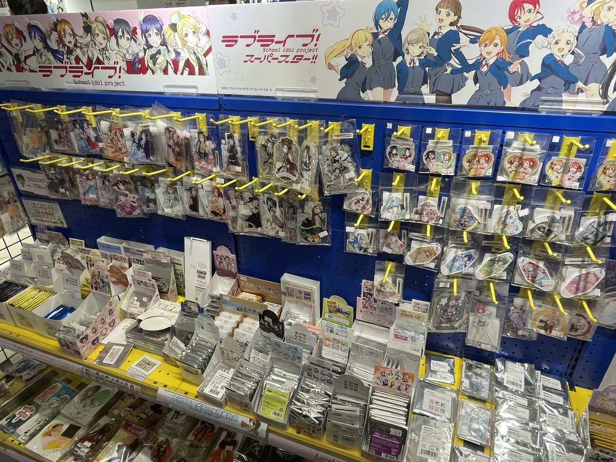 LL_SH_INFO's tweet image. animate上海旗艦店

ビル全体も含め相変わらず盛況でした
ラブライブコーナーも以前と同じ